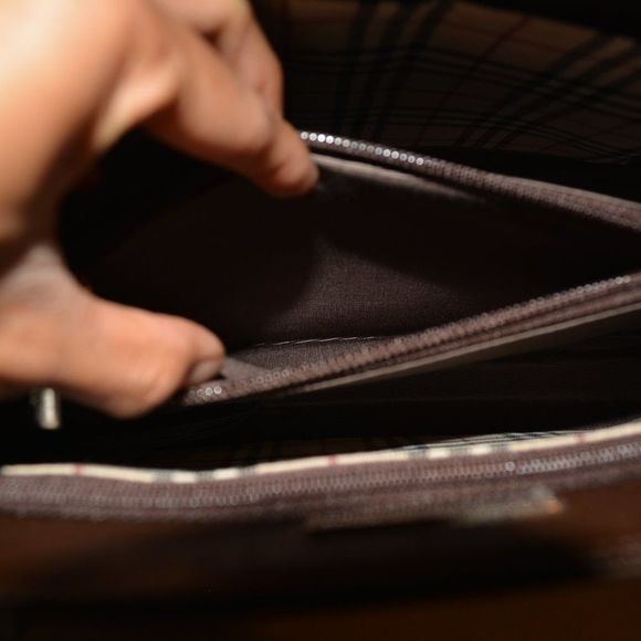 𝅺burberry Satchel - Picture 10 of 15